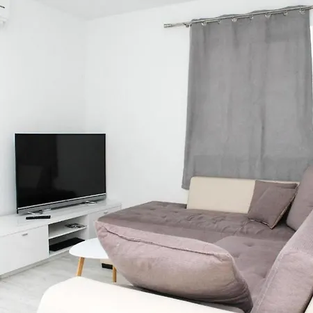 Lejlighed With Parking Space Kastel Kambelovac, - 21372 *